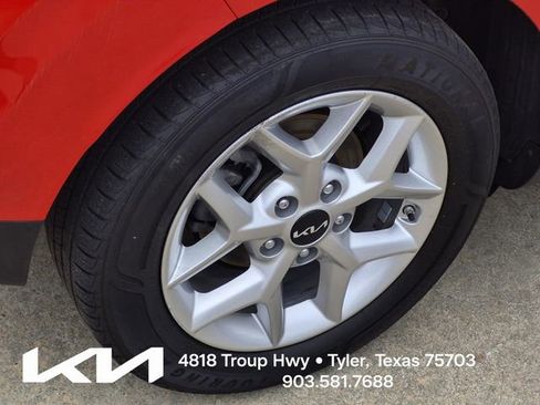 Certified 2024 Kia Soul LX w/ Option Group 015 FWD image 7