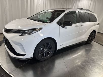 Used 2021 Toyota Sienna XSE