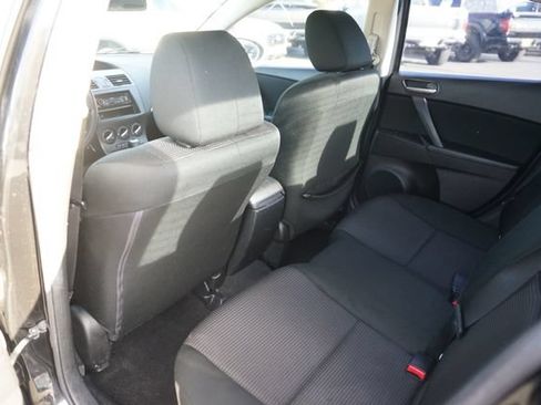 Used 2013 MAZDA MAZDA3 i Sport FWD image 11
