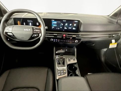 New 2026 Kia Sportage X-Line w/ X-Line Technology Package image 6