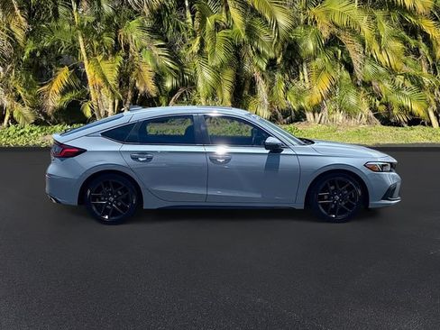 Used 2022 Honda Civic Sport Touring image 3