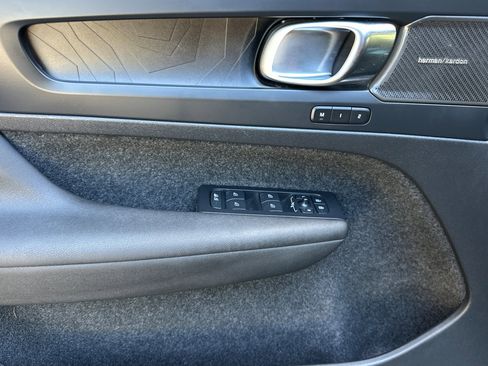 Certified 2023 Volvo C40 P8 Recharge Ultimate AWD/4WD image 11
