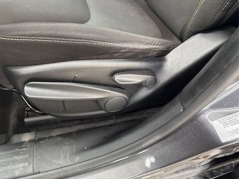 Used 2016 Jeep Cherokee Latitude w/ Cold Weather Group image 22