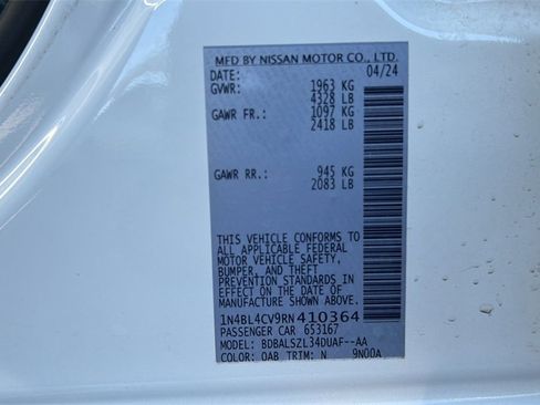 Used 2024 Nissan Altima 2.5 SR w/ SR Premium Package image 30