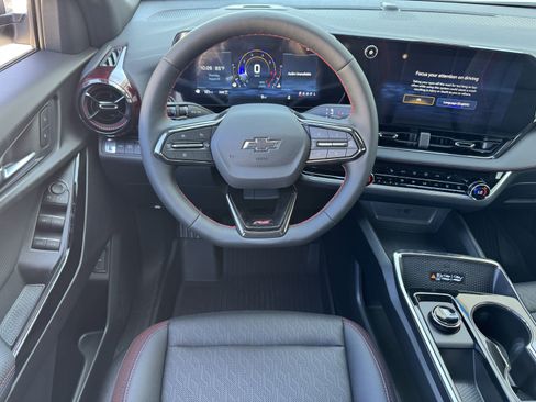 New 2026 Chevrolet Equinox RS w/ LPO, Floor Liner Package image 18