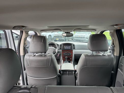 Used 2005 Jeep Grand Cherokee Limited AWD/4WD image 17