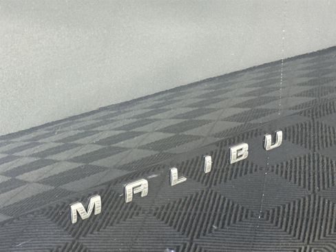 Used 2020 Chevrolet Malibu LS w/ LPO, Convenience Package 1 image 10