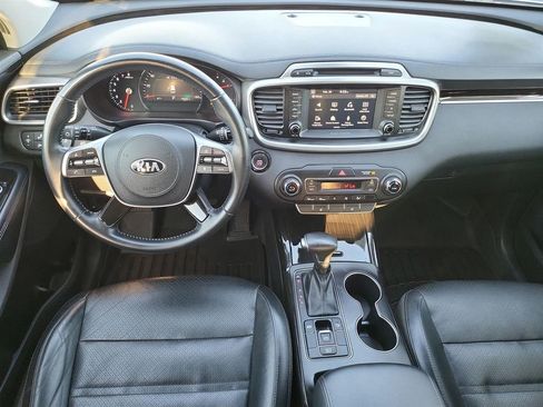Used 2019 Kia Sorento EX image 12