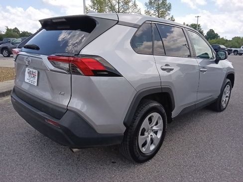 Used 2023 Toyota RAV4 LE FWD image 3