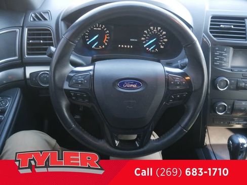 Used 2019 Ford Explorer XLT w/ Class III Trailer Tow Package image 31