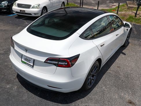 Used 2023 Tesla Model 3 Standard Range RWD image 15