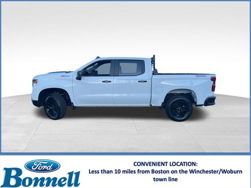 Used 2024 Chevrolet Silverado 1500 LT Trail Boss w/ Convenience Package II image 2