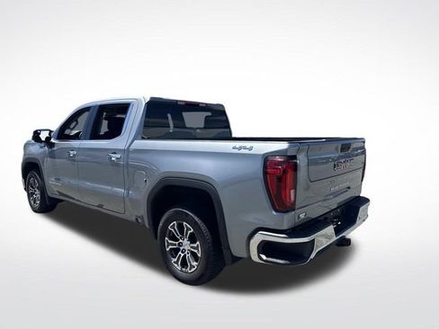 Used 2025 GMC Sierra 1500 SLT AWD/4WD image 3