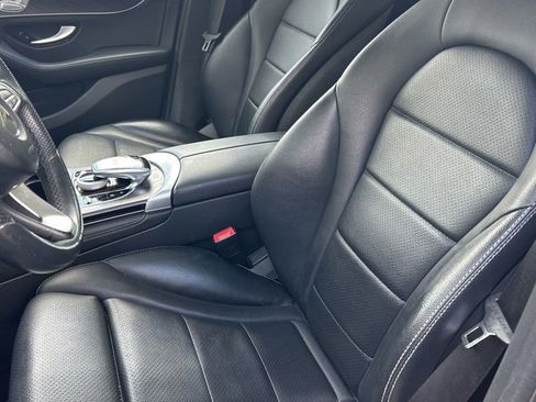 Used 2016 Mercedes-Benz GLC 300 4MATIC image 2