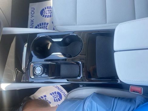 Used 2025 Buick Envision Avenir image 24