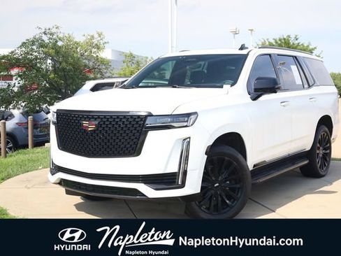 Used 2023 Cadillac Escalade Premium Luxury AWD/4WD image 1
