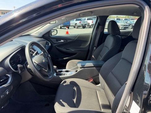 Used 2023 Chevrolet Malibu LT FWD image 14