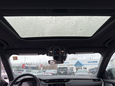 New 2025 Jeep Grand Cherokee Altitude image 28