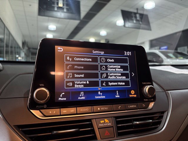 Used 2023 Nissan Altima 2.5 SR FWD image 25