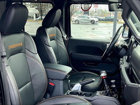 Used 2022 Jeep Gladiator Mojave w/ Auxiliary Switch Group image 9