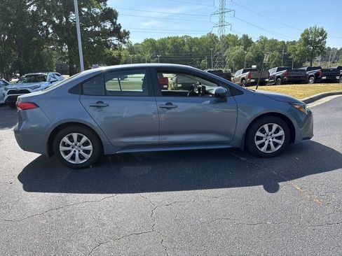 Used 2026 Toyota Corolla LE image 6
