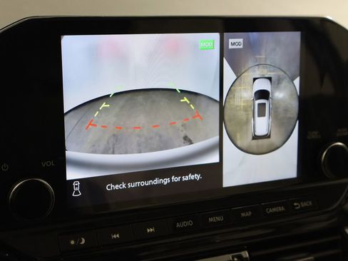 Used 2022 Nissan Pathfinder Platinum w/ Cargo Package image 40