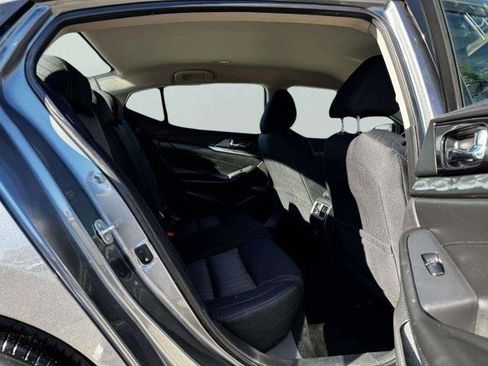 Used 2019 Nissan Maxima 3.5 S w/ Floor Mat Group FWD image 40