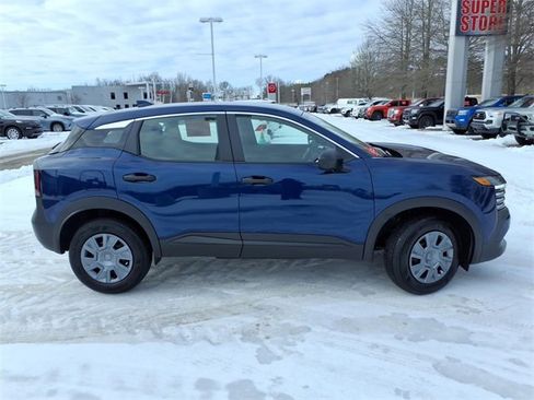 Certified 2025 Nissan Kicks S image 2