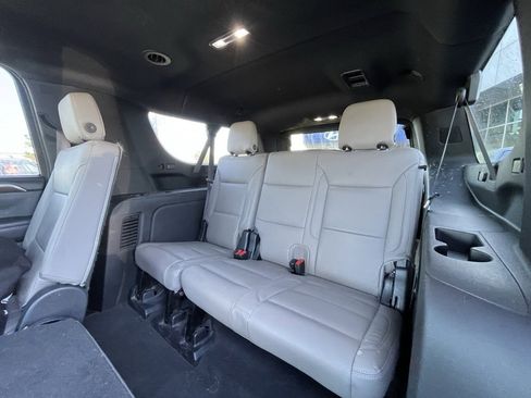 Used 2022 GMC Yukon XL SLE w/ Max Trailering Package image 27