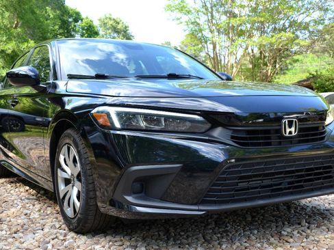 Used 2022 Honda Civic LX image 4