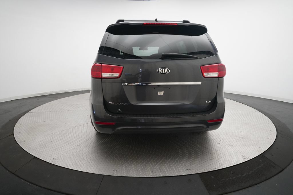 Used 2016 Kia Sedona LX FWD image 25