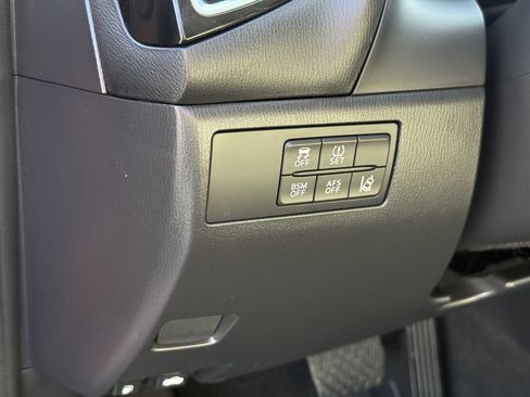 Used 2014 MAZDA MAZDA3 s Grand Touring w/ Technology Package image 25