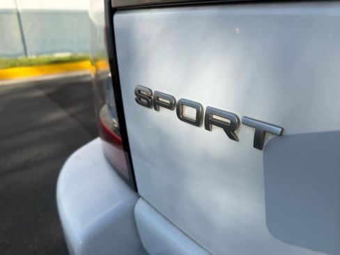 Used 2013 Land Rover Range Rover Sport HSE AWD/4WD image 45