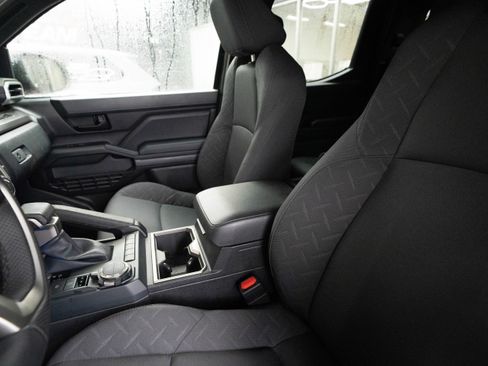 Certified 2025 Toyota Tacoma SR5 image 11