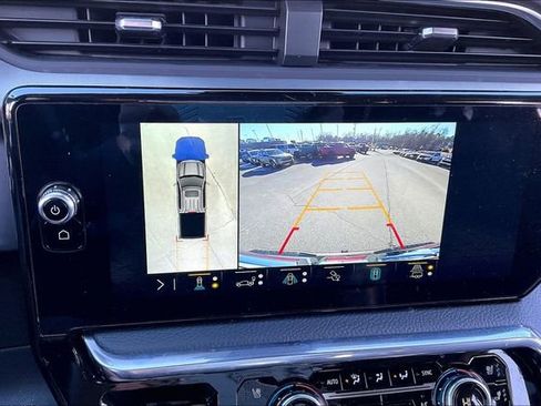 Used 2023 GMC Sierra 1500 Denali w/ Technology Package image 11