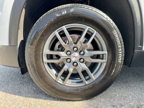 Used 2025 GMC Acadia Elevation FWD image 30