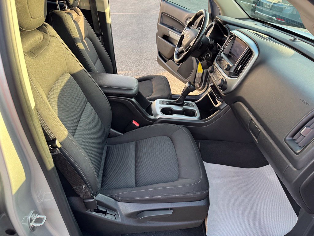 Used 2020 Chevrolet Colorado LT w/ LT Convenience Package AWD/4WD image 19