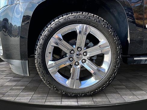 Used 2019 GMC Yukon XL Denali w/ Open Road Package image 8