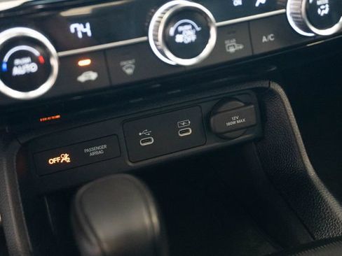 Used 2025 Honda Civic Sport image 25