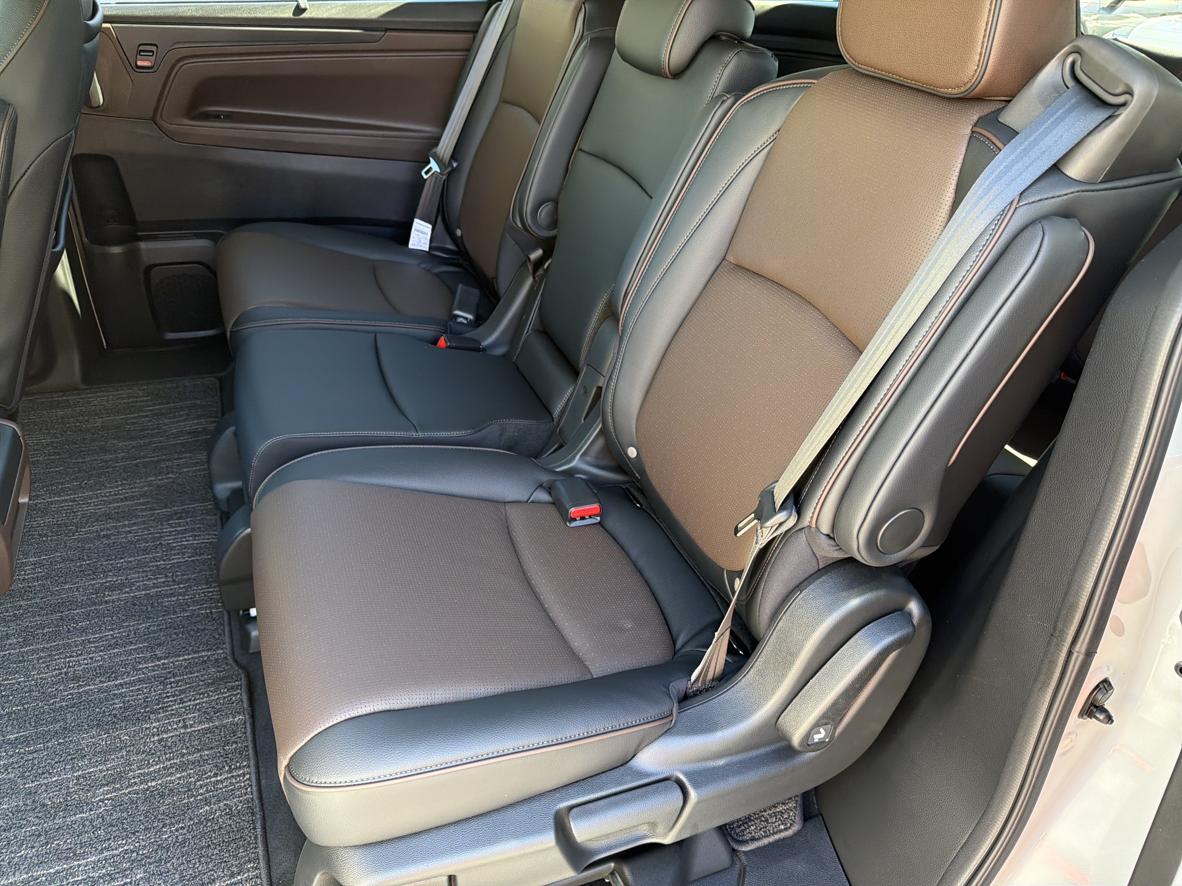 New 2027 Honda Odyssey Elite image 18