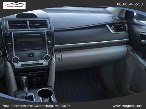 Used 2012 Toyota Camry LE FWD image 28