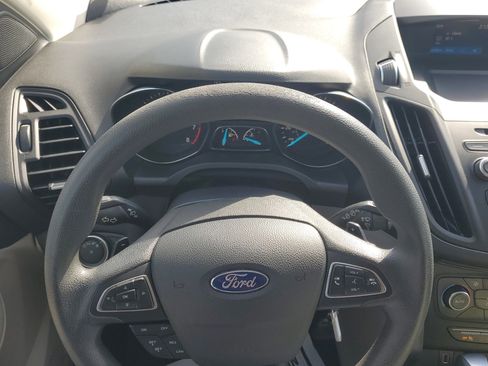 Used 2017 Ford Escape SE image 23
