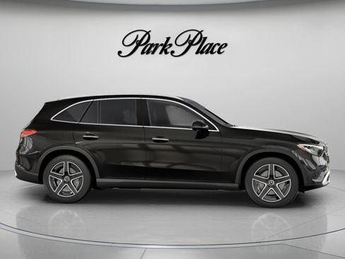 Used 2026 Mercedes-Benz GLC 300 4MATIC image 26