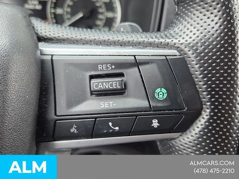 Used 2024 Mitsubishi Outlander SE AWD/4WD image 23