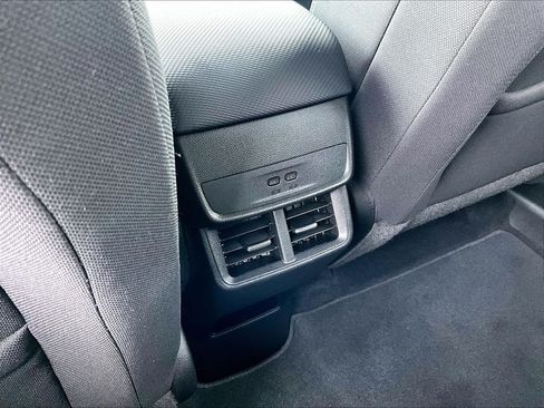 Used 2025 Chevrolet Equinox LT AWD/4WD image 28
