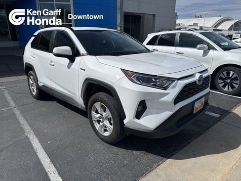 Used 2021 Toyota RAV4 XLE w/ Convenience Package image 1