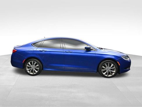 Used 2015 Chrysler 200 S w/ Navigation & Sound Group I FWD image 6