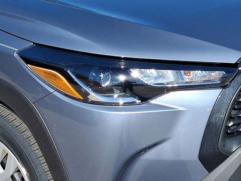 Used 2022 Toyota Corolla Cross L AWD/4WD image 13