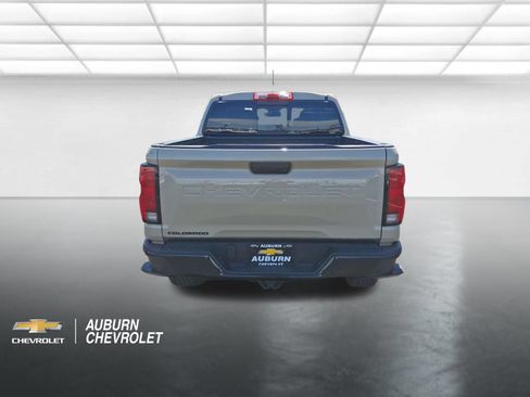 Used 2023 Chevrolet Colorado Z71 w/ Z71 Convenience Package 2 AWD/4WD image 4