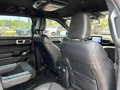 Used 2023 Ford Explorer ST image 44